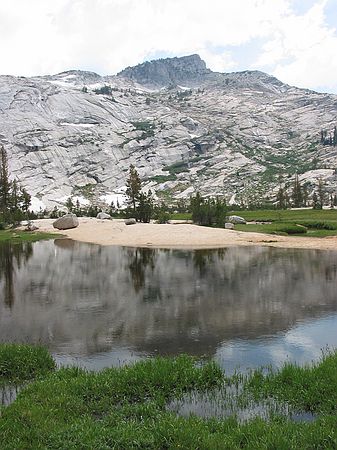 Cathedral Lakes area