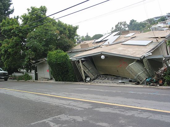 House destroyed by landslide: Bluebird Canyon Drive, Laguna Beach, California