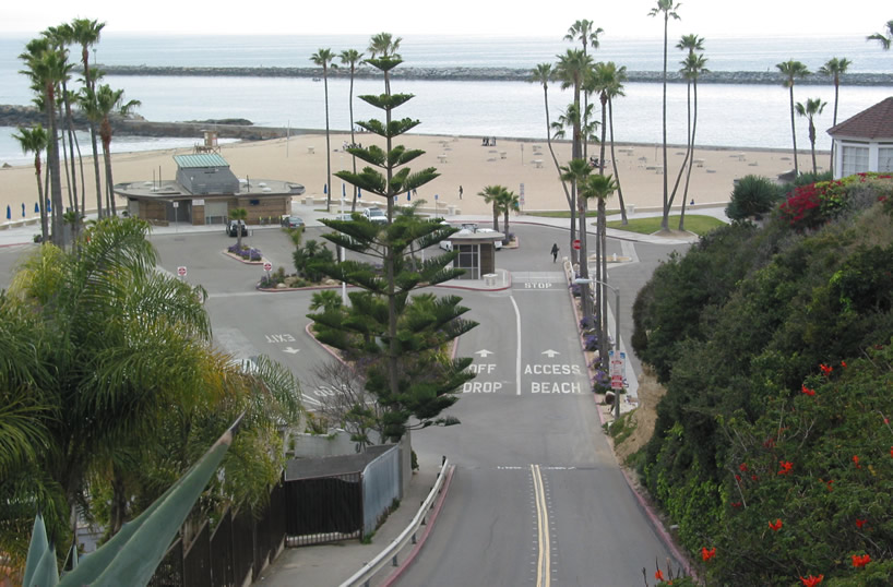 Access to Main Beach at Corona del Mar (Big Corona, CdM), Newport Beach, California